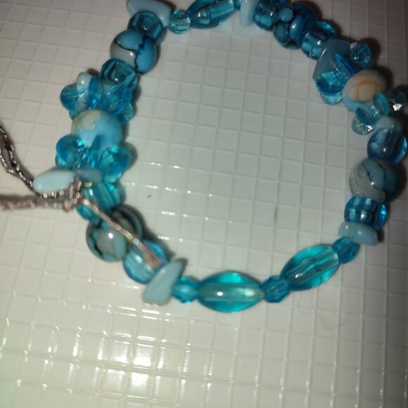 Bracelet Small Handmade Azul Light Blue Azure Beads Elastic - Picture 2 of 4